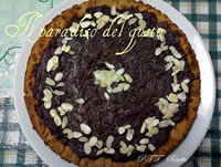 Crostata con crema al cioccolato e mandorle