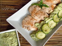 Petto di pollo con crema di zucchine