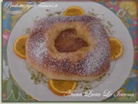 Torta di pasta brioche con marmellata di arance