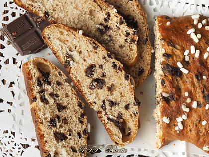 Pane dolce cannella e cioccolato