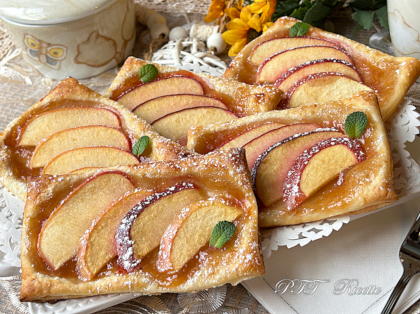 Sfogliatine mele e marmellata